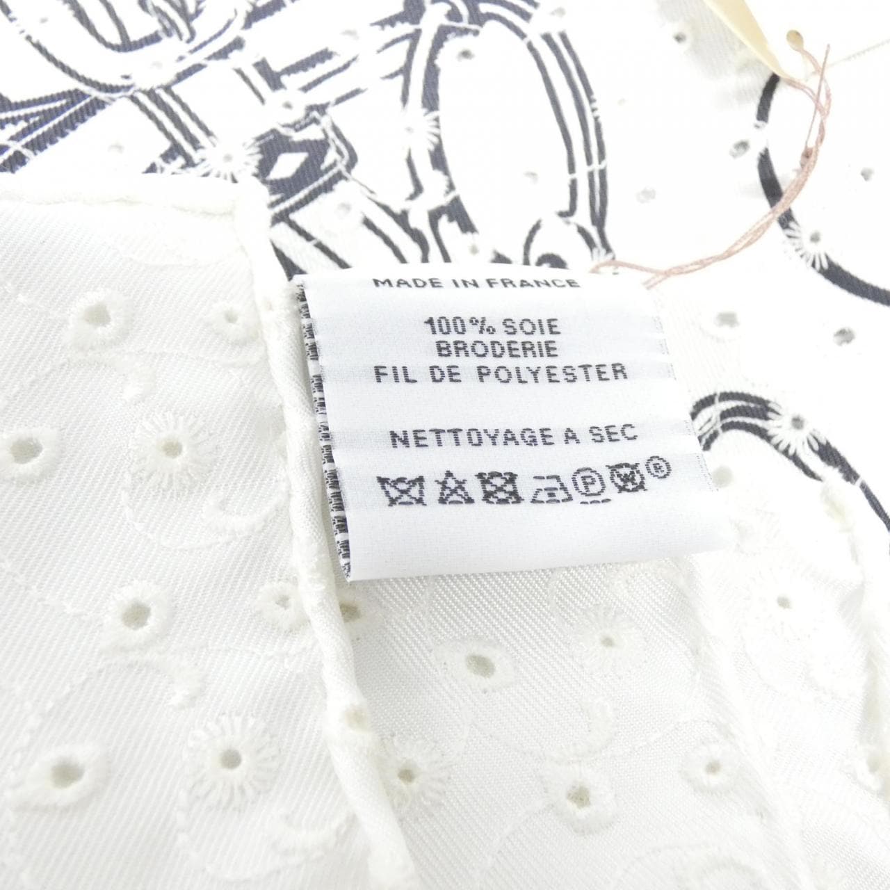 [Unused items] HERMES CARRE BRODERIE ANGLAISE 983529S scarf