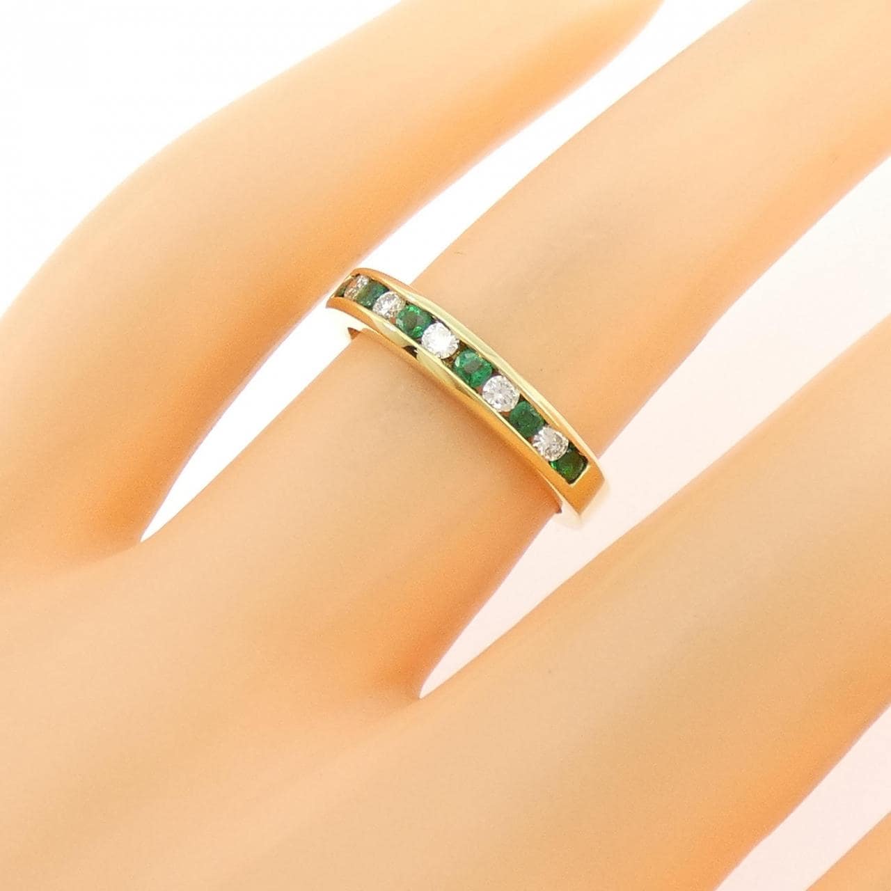 ティファニー ハーフサークル チャネルセッティング リング