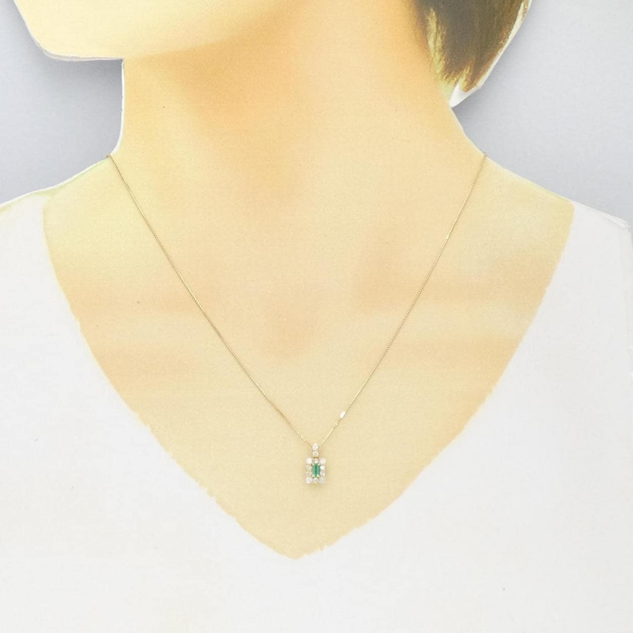 [BRAND NEW] K18YG emerald necklace 0.10CT