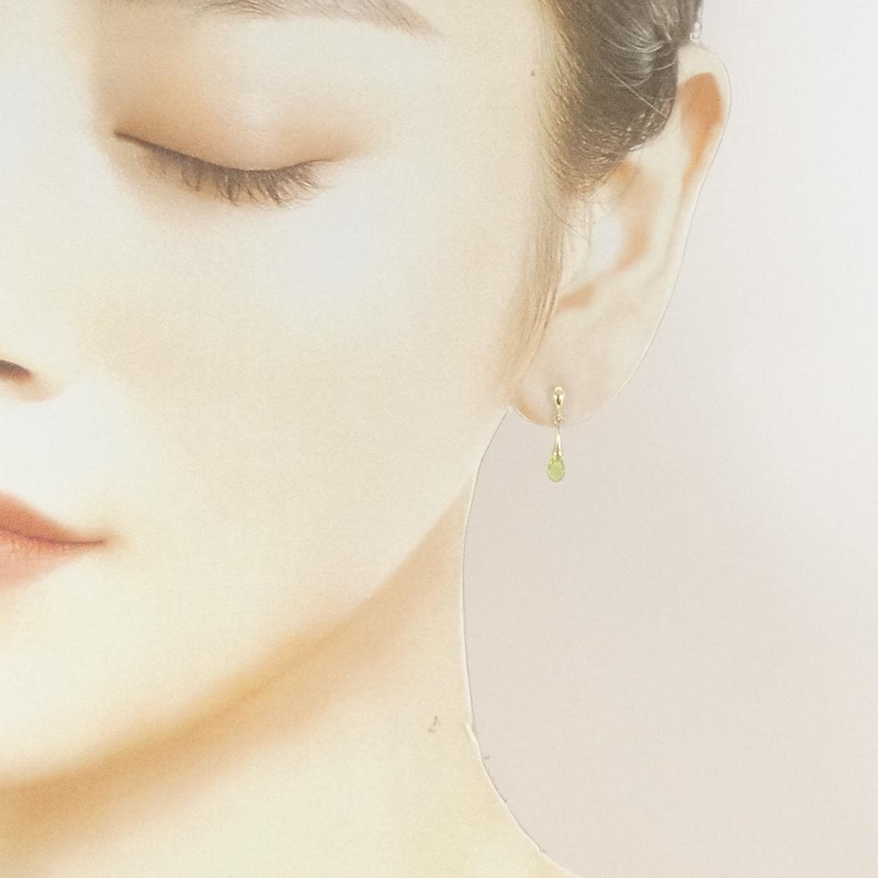 K10YG ペリドット ピアス