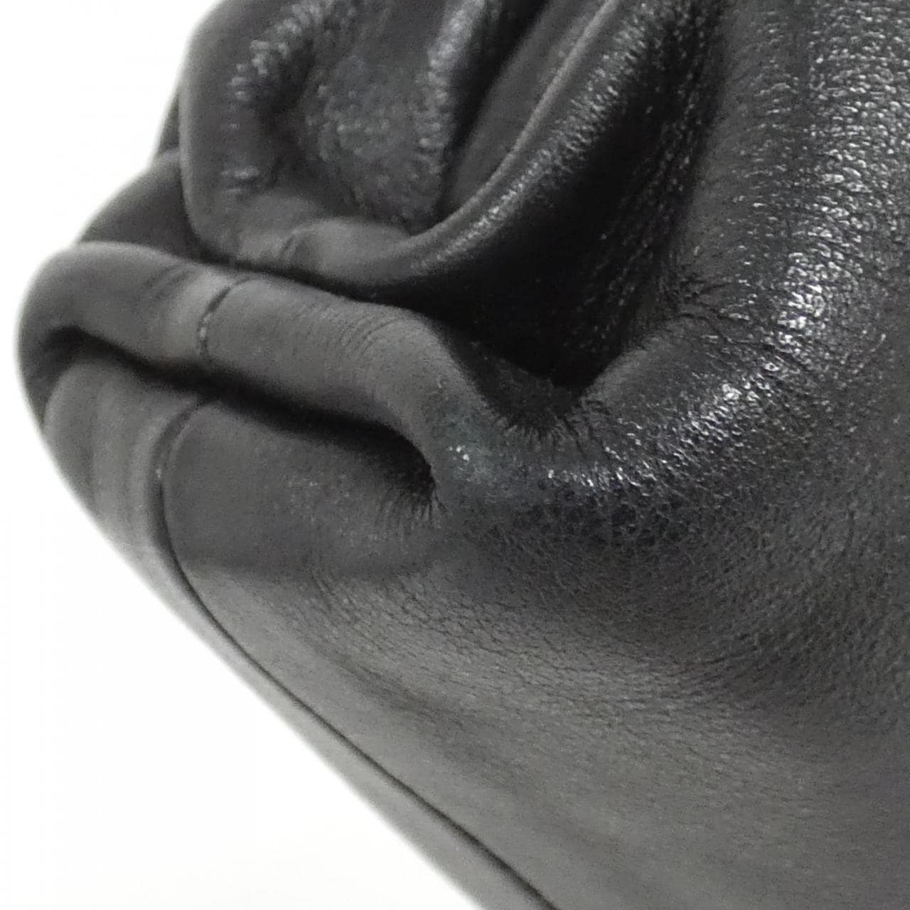 ボッテガヴェネタ 585852 VCP40 ショルダーバッグ