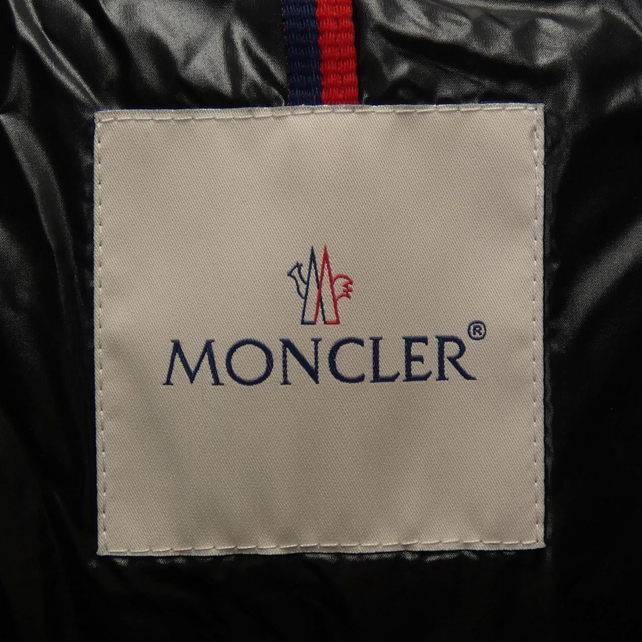 モンクレール MONCLER ダウンジャケット