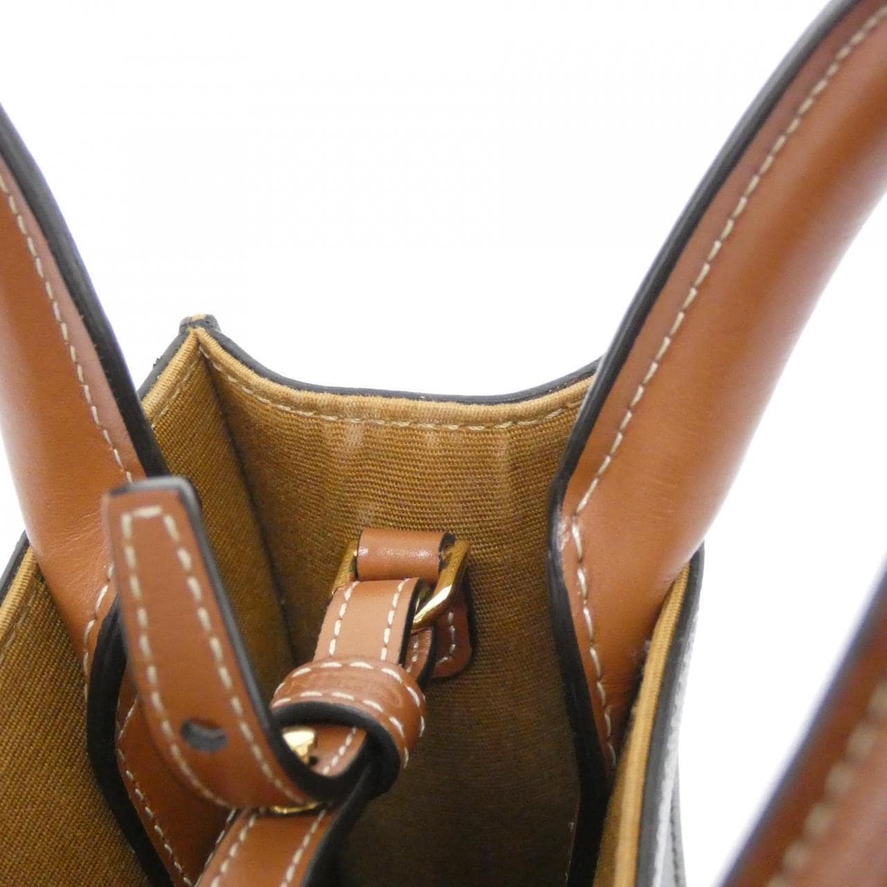 セリーヌ ミニ バーティカル カバ 194372BZK バッグ