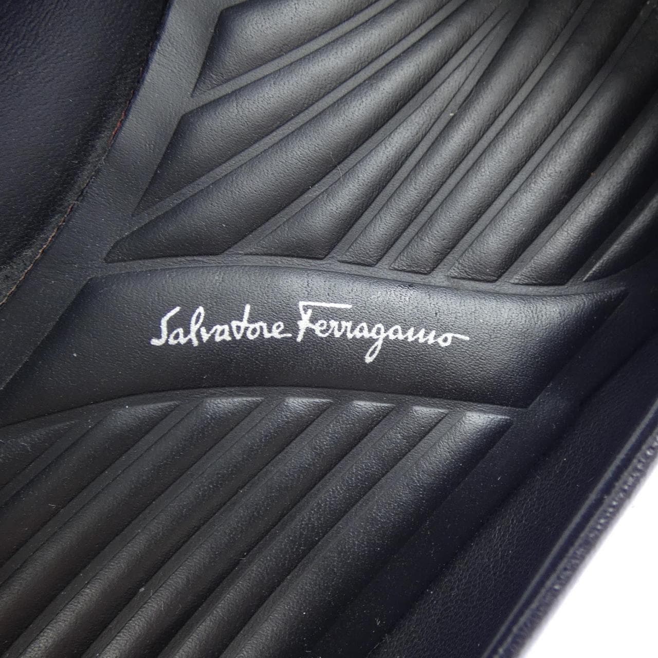 サルヴァトーレフェラガモ SALVATORE FERRAGAMO パンプス