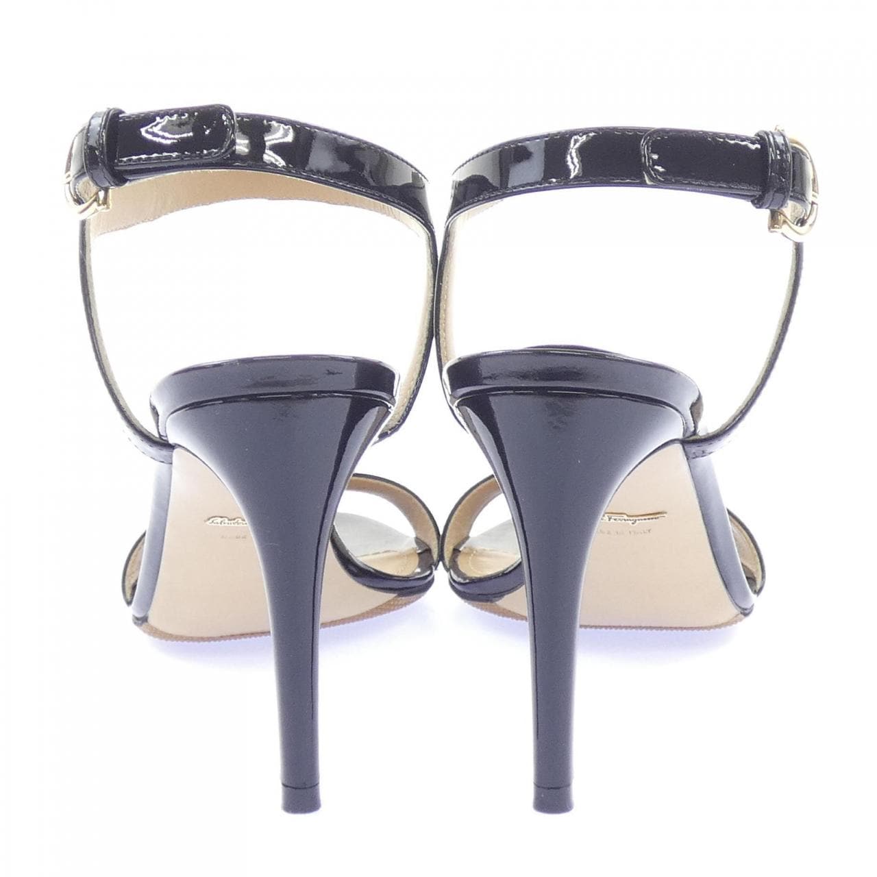 サルヴァトーレフェラガモ SALVATORE FERRAGAMO サンダル