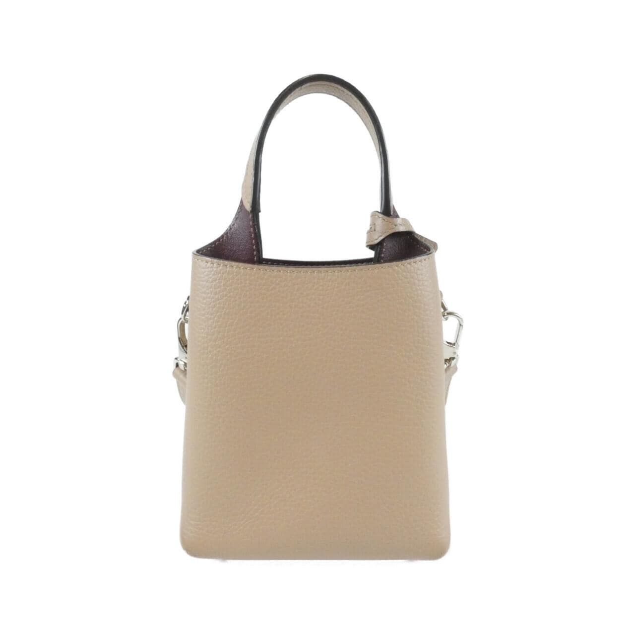 トッズ XBWAPAT9000QRI6O44 バッグ