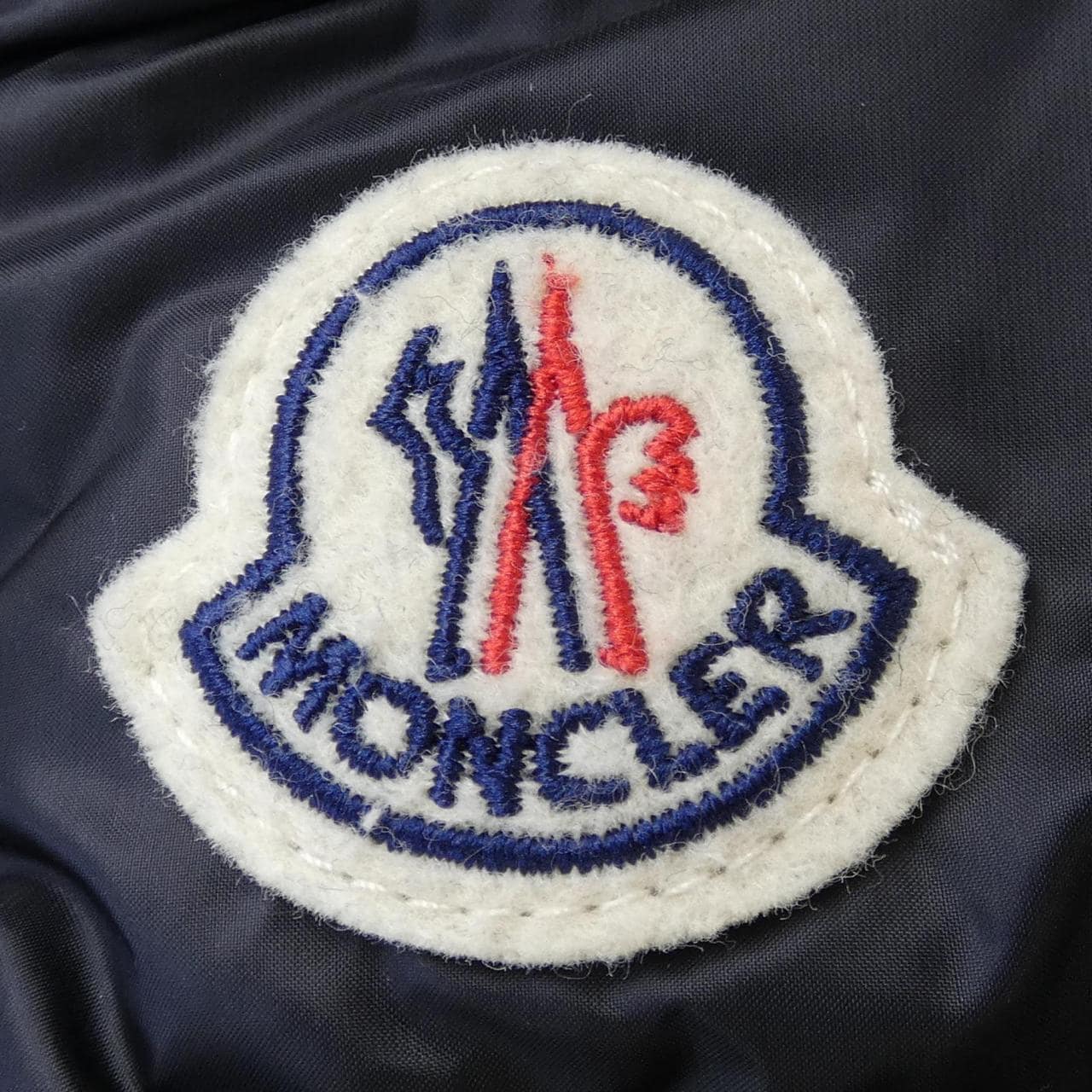 モンクレール MONCLER ダウンジャケット