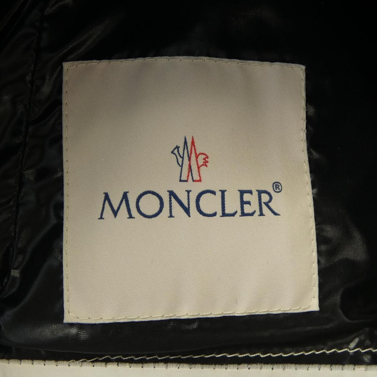 モンクレール MONCLER ダウンジャケット