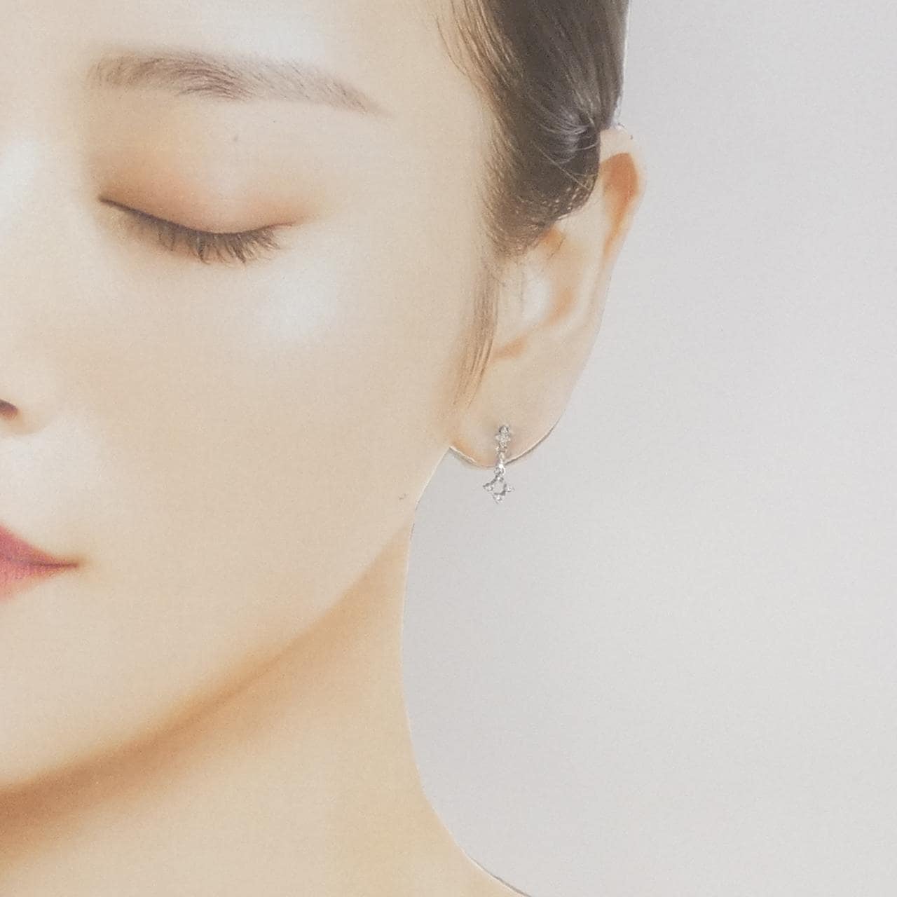 K18WG ダイヤモンド ピアス 0.18CT