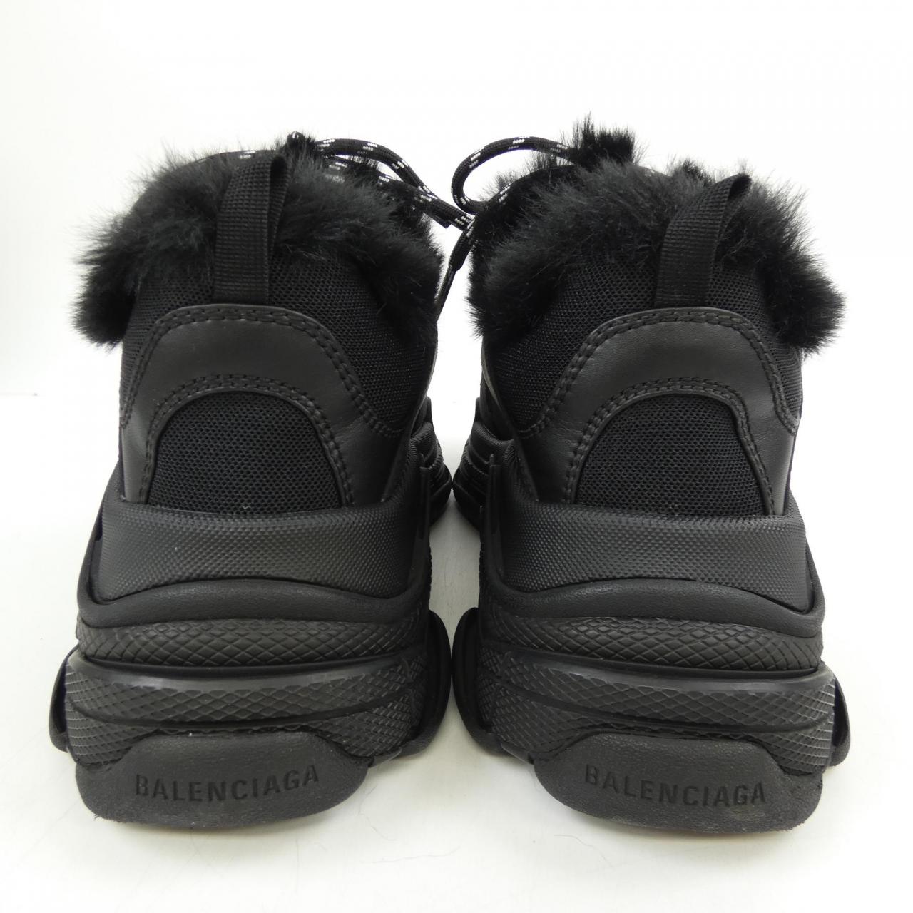 バレンシアガ BALENCIAGA TRIPLES 668563 スニーカー