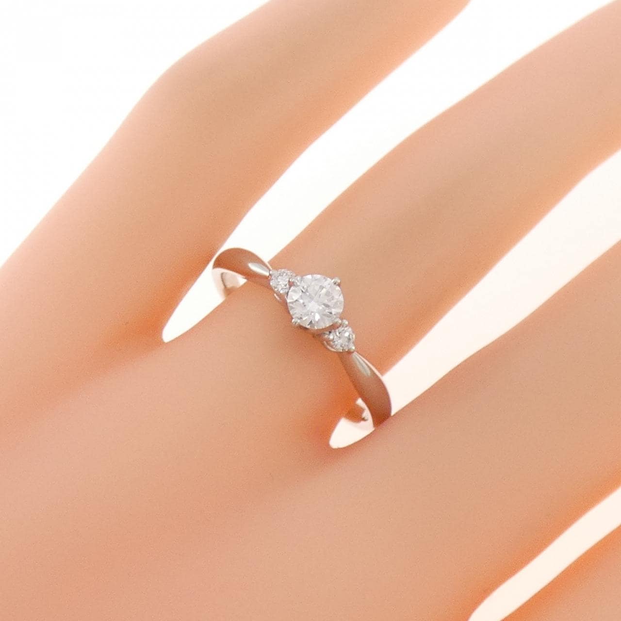 タサキ アマービレ ソリティア リング 0.31CT D VVS2 3EXT