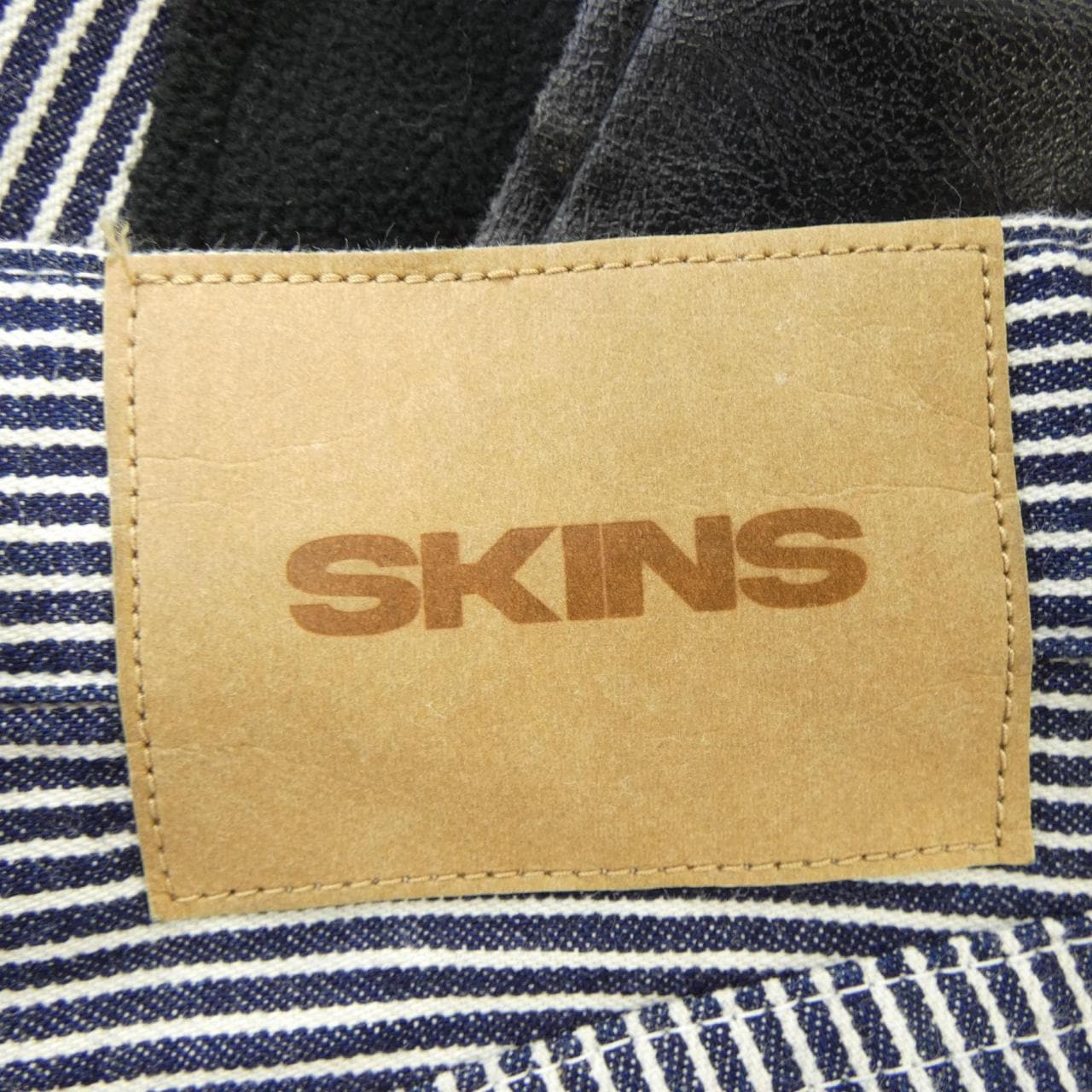 SKINS パンツ
