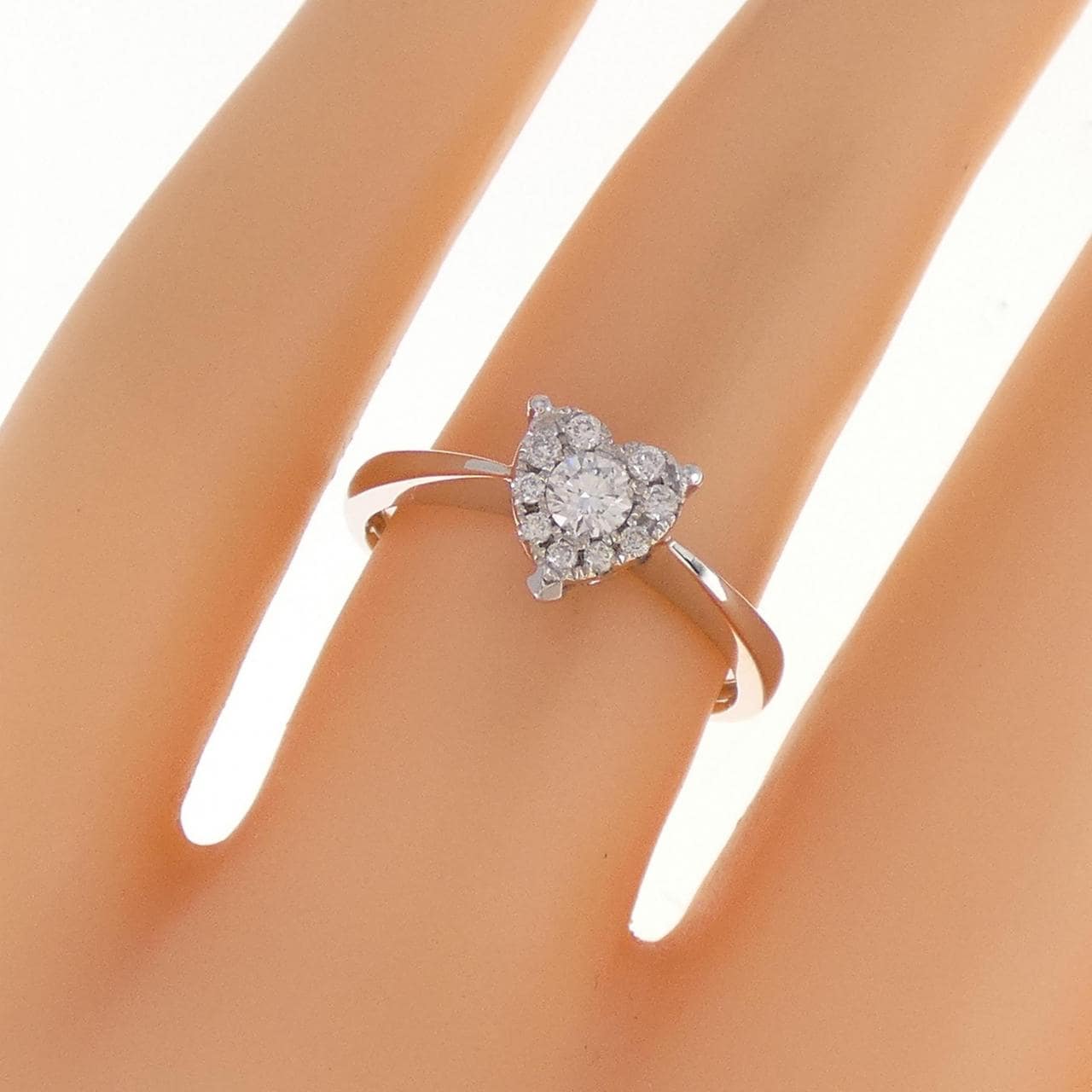 750WG ハート ダイヤモンド リング 0.1172CT