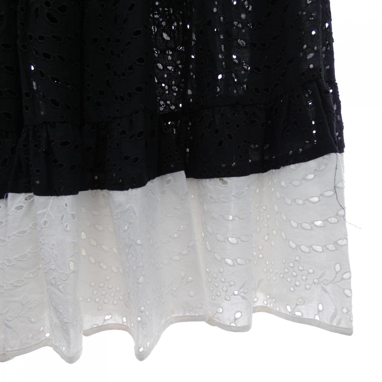 ヌメロヴェントゥーノ N°21 スカート