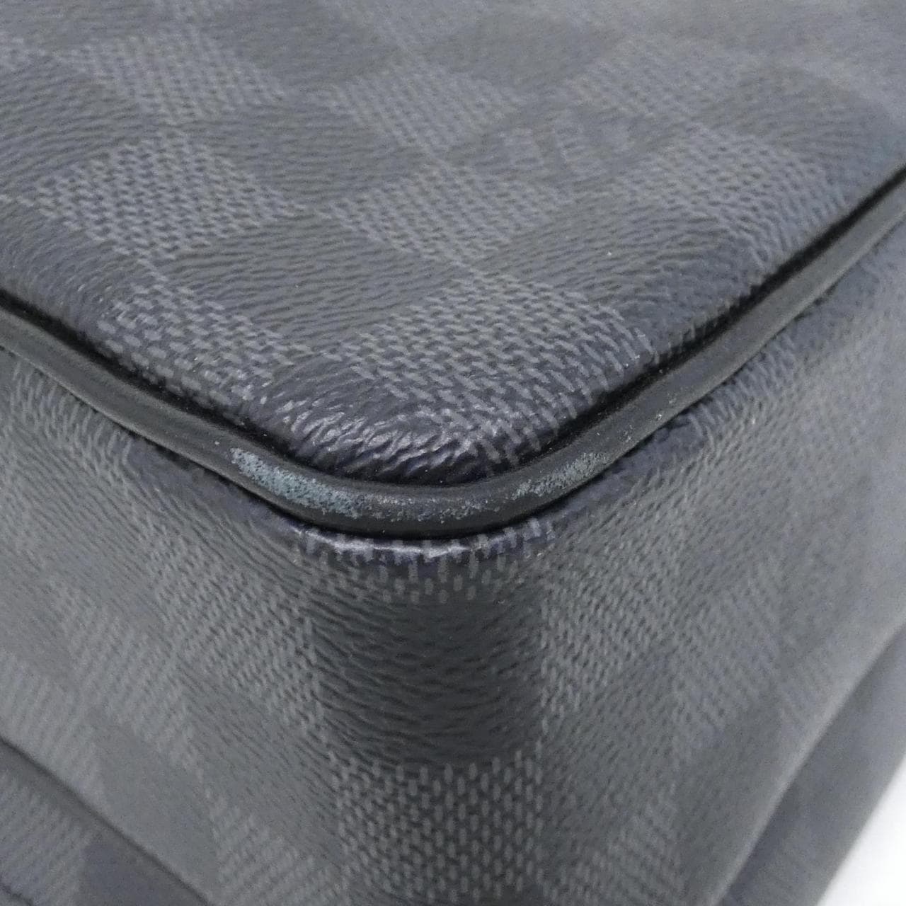 ルイヴィトン ダミエ グラフィット ユーティリティ ユーティリティ メッセンジャー N40280 ショルダーバッグ