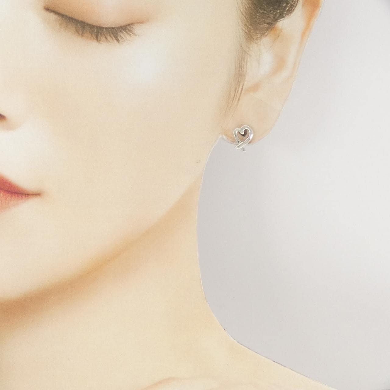 ティファニー ラビングハート ミニ ピアス