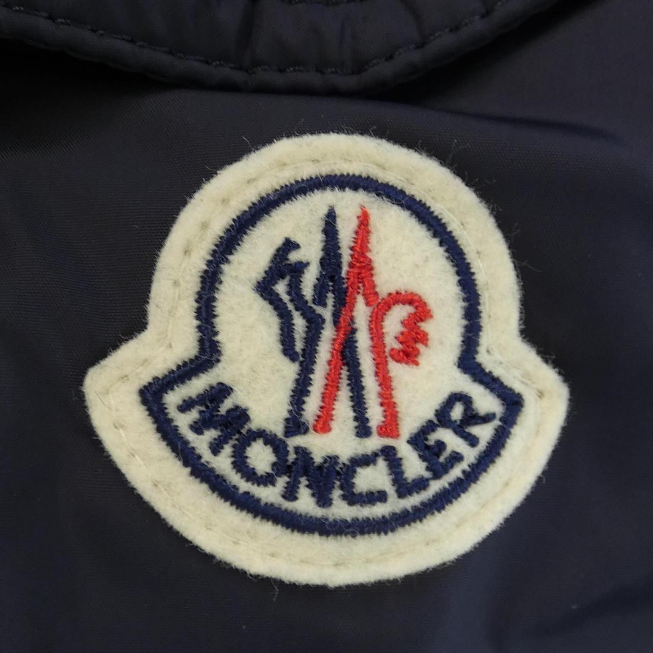 モンクレール MONCLER ダウンジャケット
