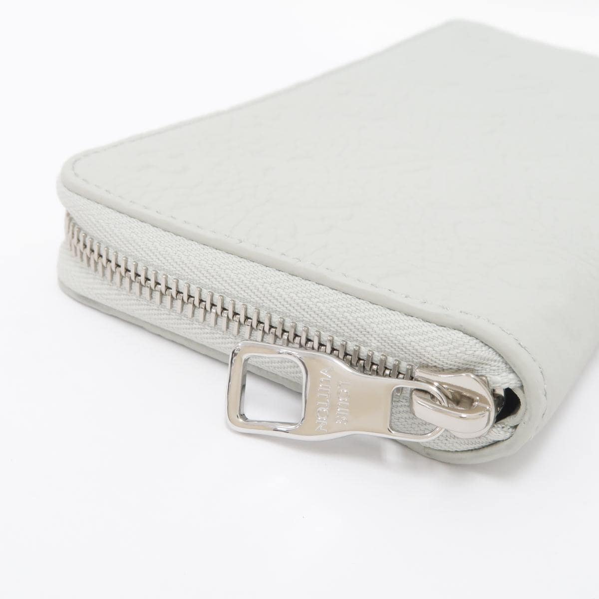 [Unused items] LOUIS VUITTON Vuitton Monogram Zippy Wallet Vertical M82597 Wallet