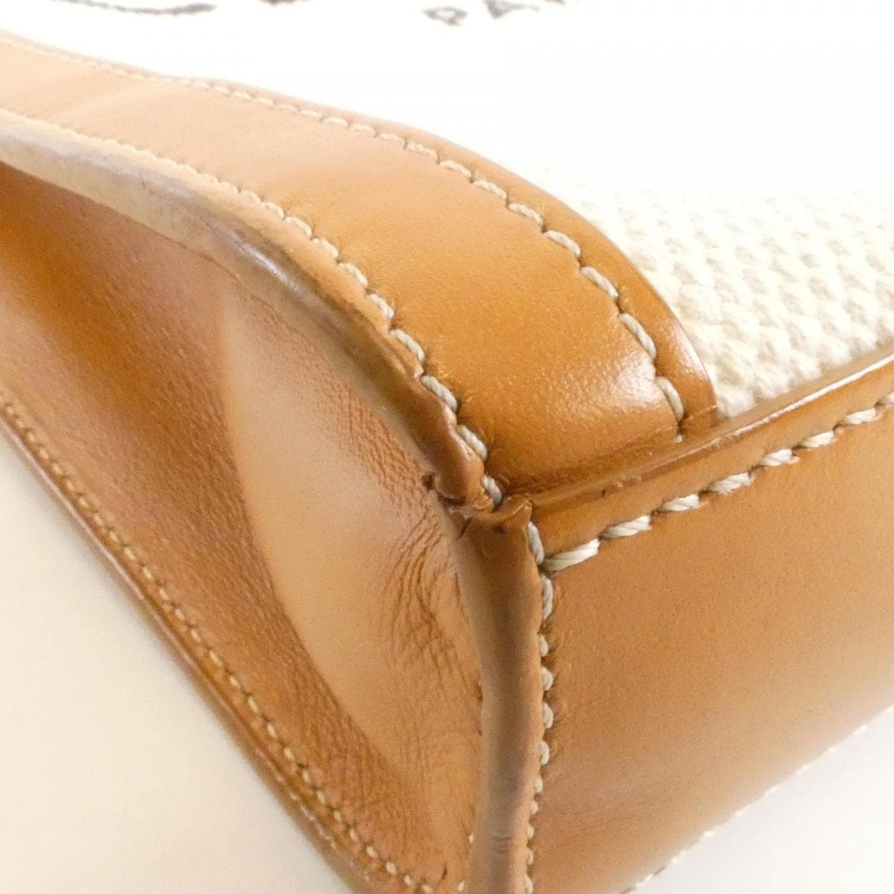 セリーヌ ミニ バーティカル カバ 193302BNZ バッグ