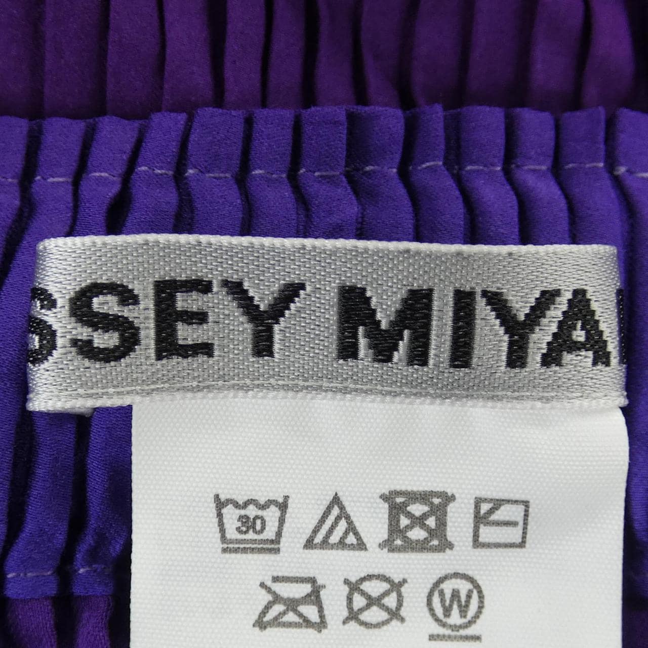 イッセイミヤケ ISSEY MIYAKE IM43FG165 スカート