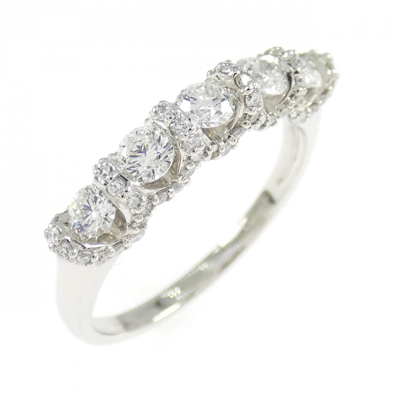 ジーエスティービー ダイヤモンド リング 0.70CT