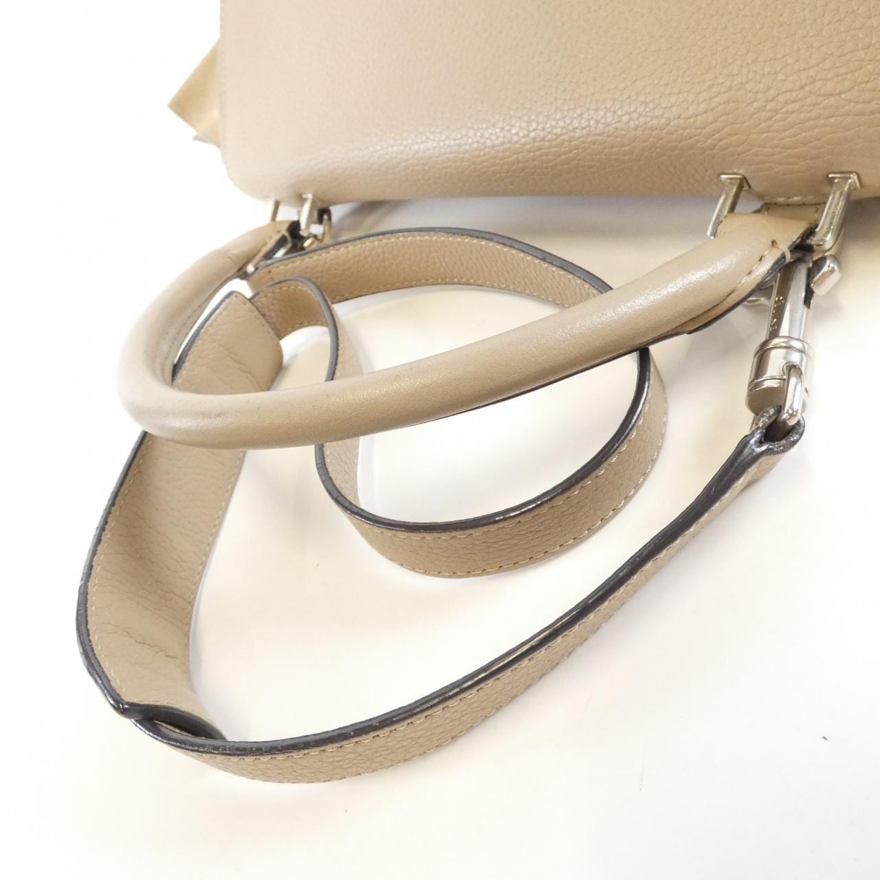 セリーヌ トラぺーズ 169543MDB バッグ