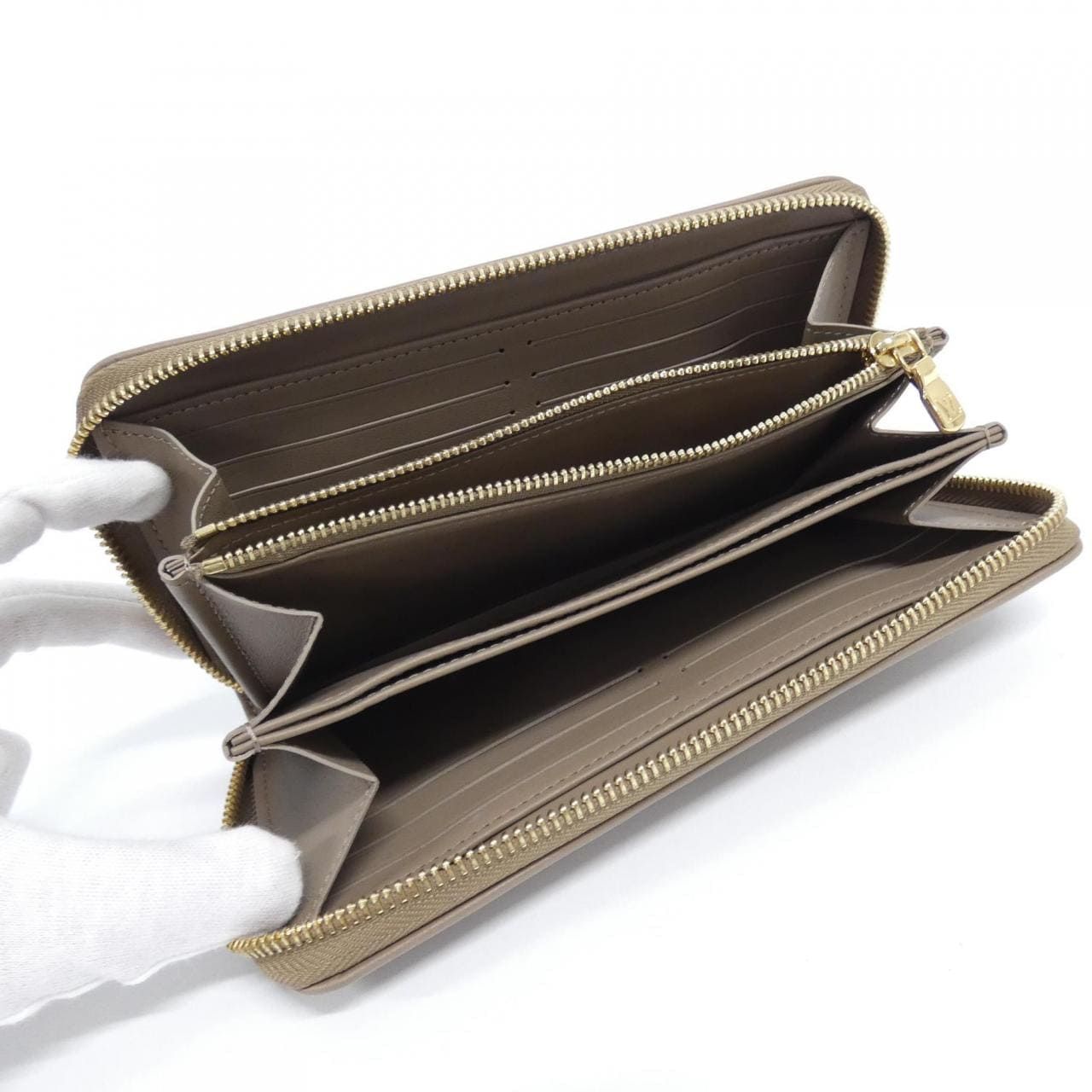 ルイヴィトン クッサン ジッピー ウォレット M81511 財布