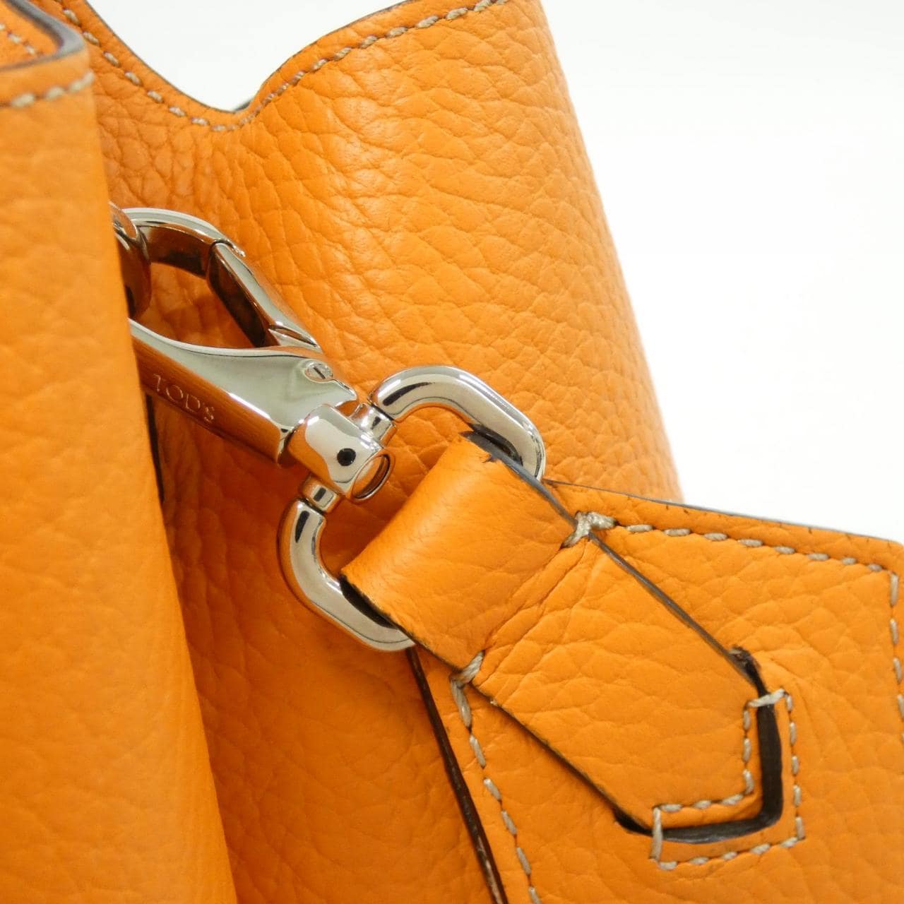 トッズ XBWAPAE90L2QRIG601 バッグ