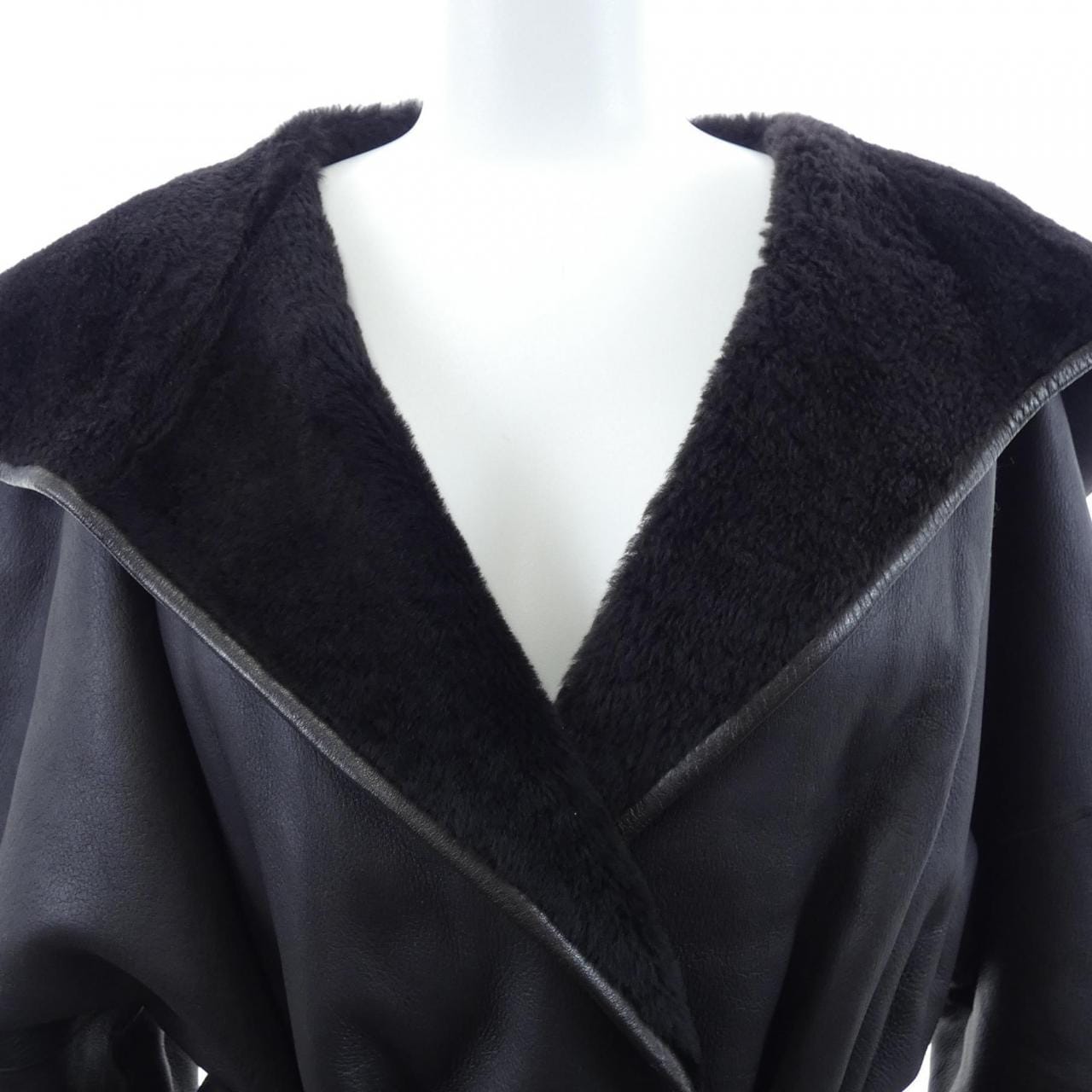 furling by GIANI羊皮大衣