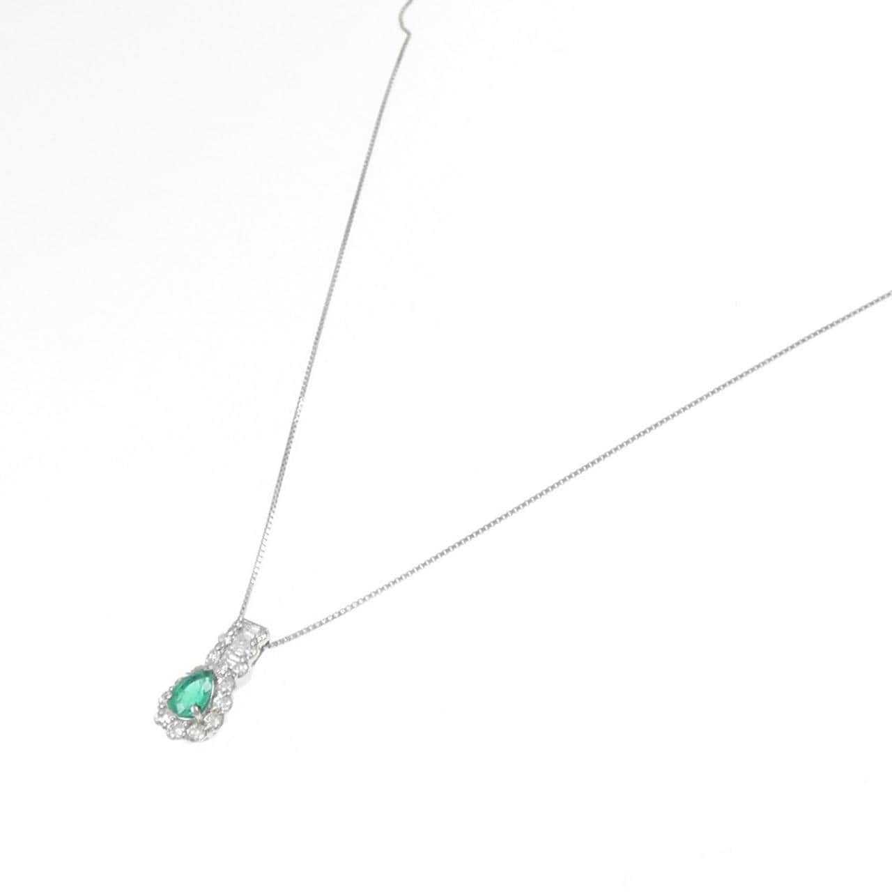 [BRAND NEW] PT Emerald Necklace 0.25CT