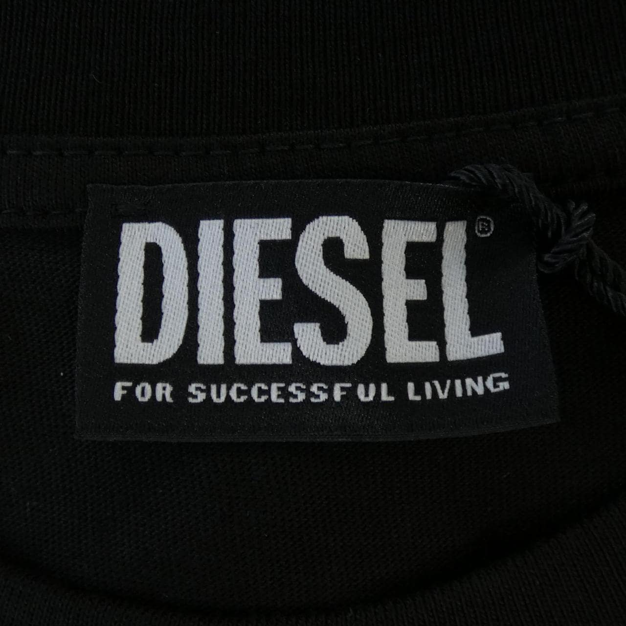 ディーゼル DIESEL A16861 RPAT1 900 Tシャツ