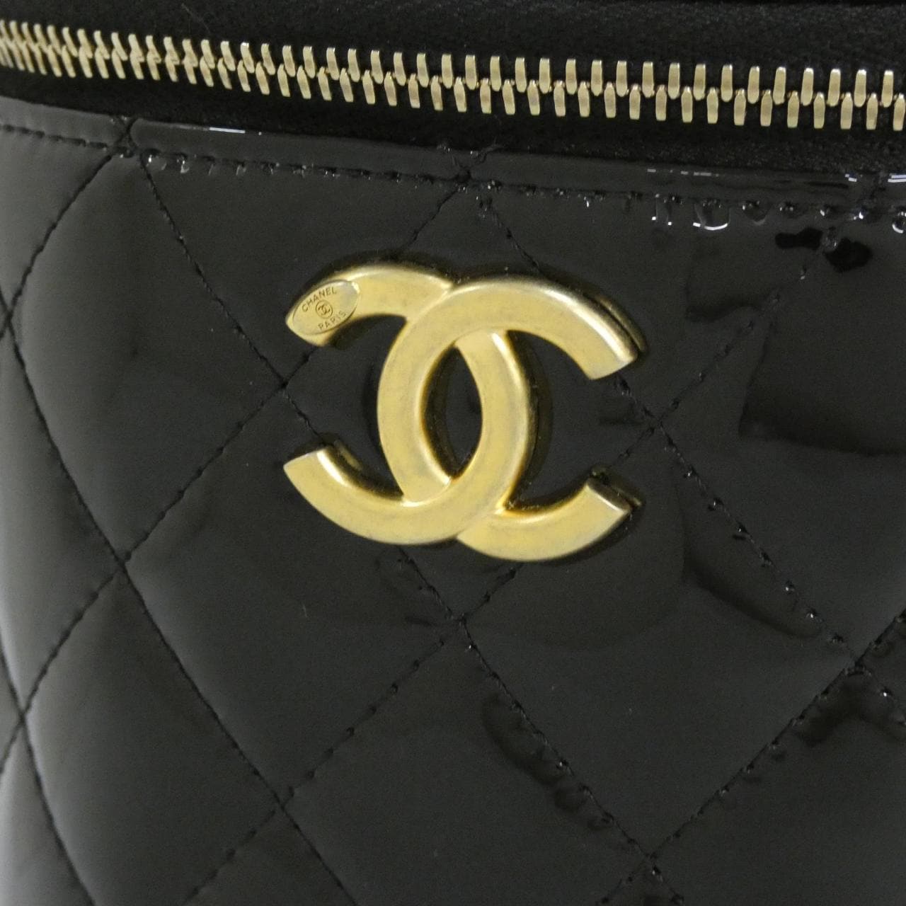 シャネル バッグ