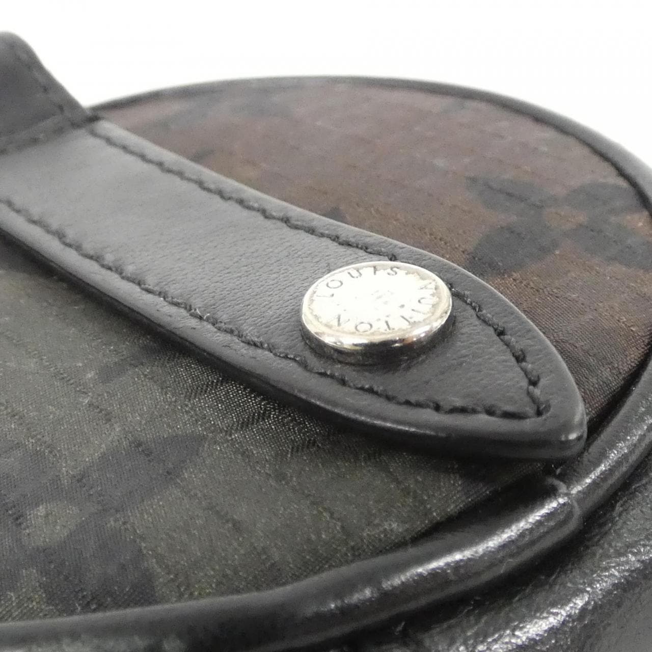 ルイヴィトン ポルト クレ ポーチ ナイロン MP2711 キーリング