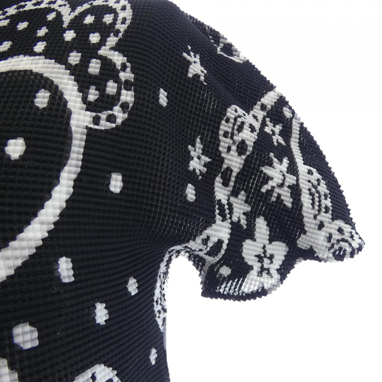 MIYSEY MIYAKE MI91FK515上衣