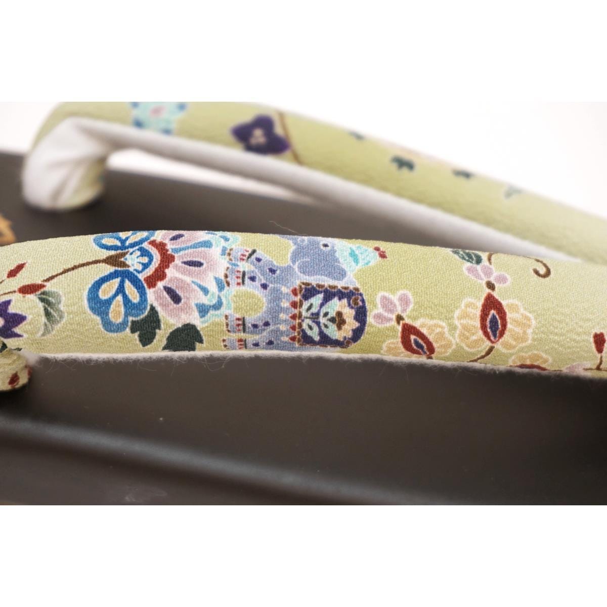 【新品】女草履　Ｆサイズ【岡重】