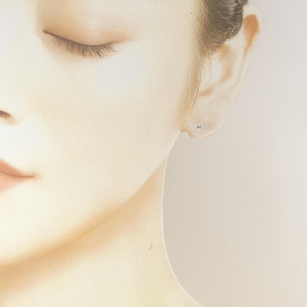 K14WG ハート ピアス
