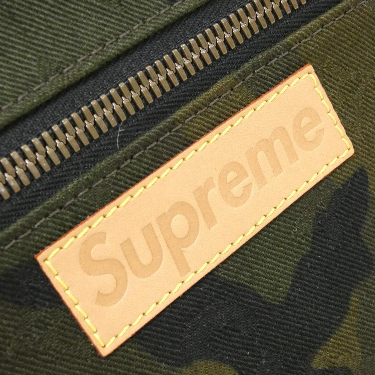 ルイヴィトン (SUPREME) アポロ バックパック M44200 リュックサック
