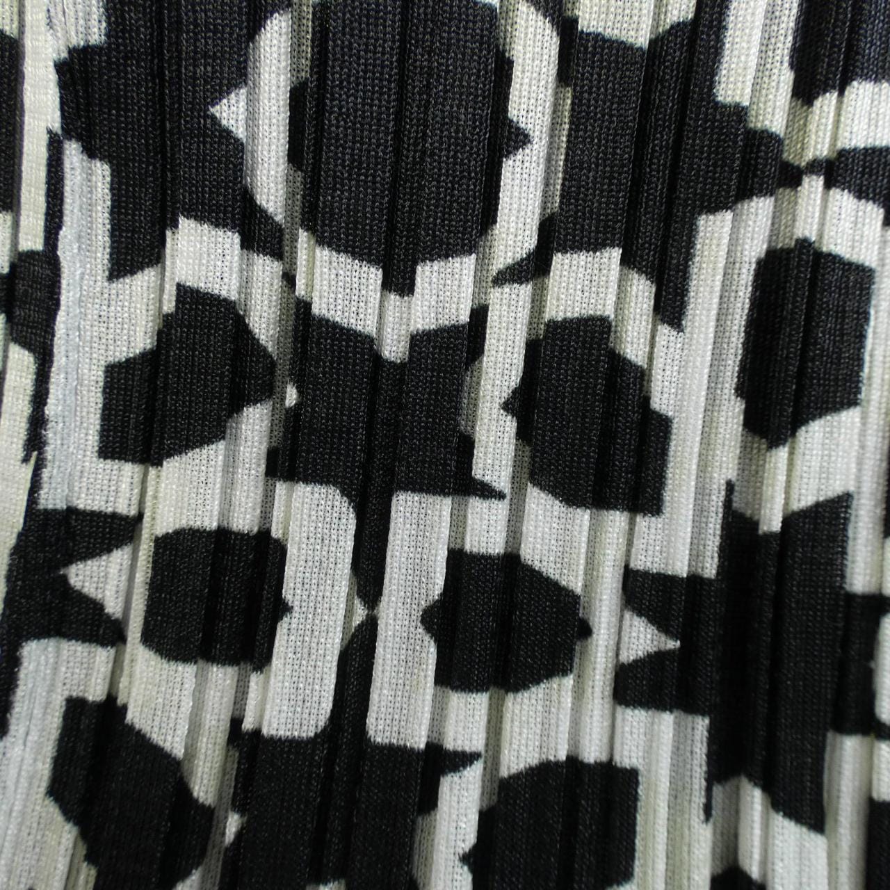 プリーツプリーズ PLEATS PLEASE トップス
