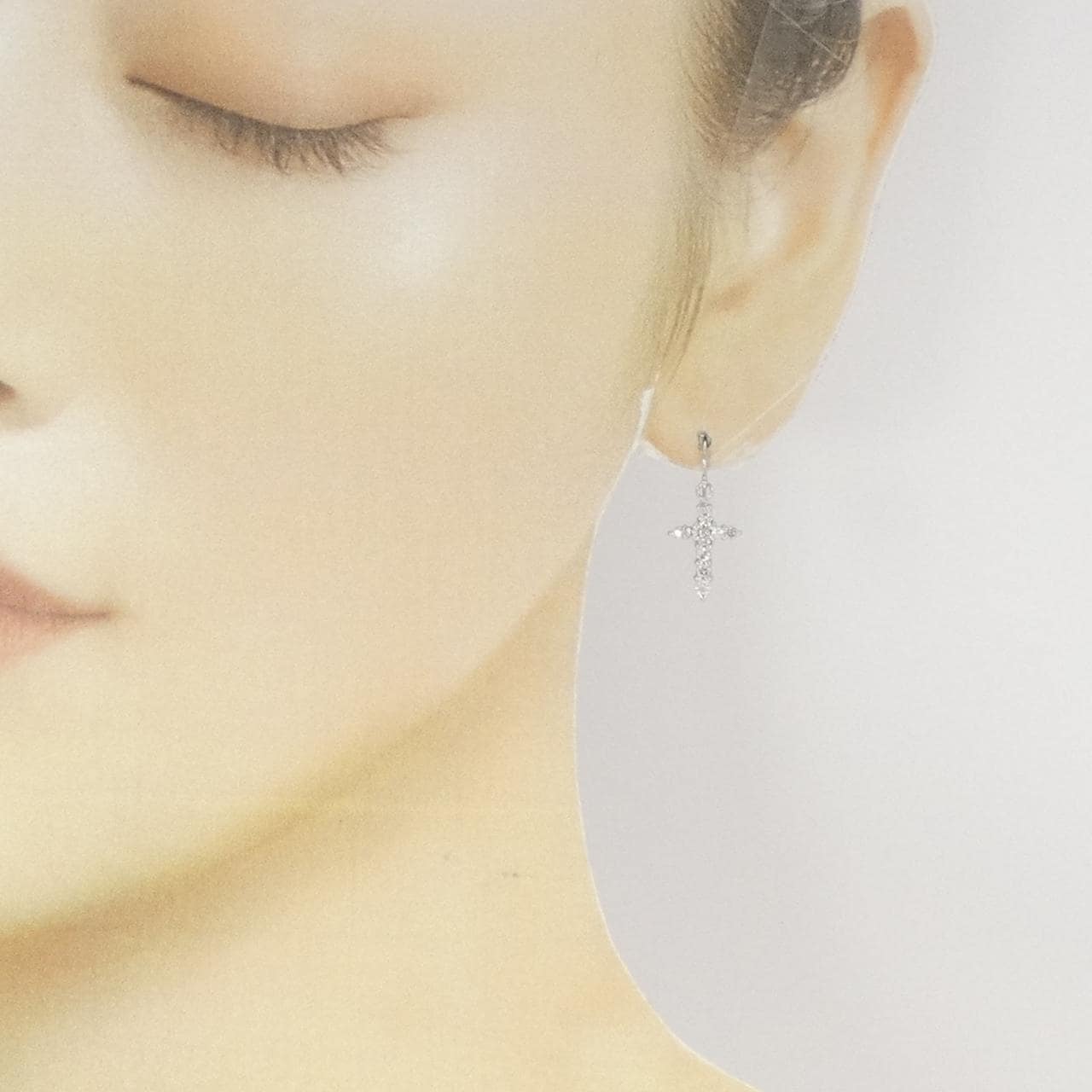 PT900 クロス ダイヤモンド ピアス 0.50CT