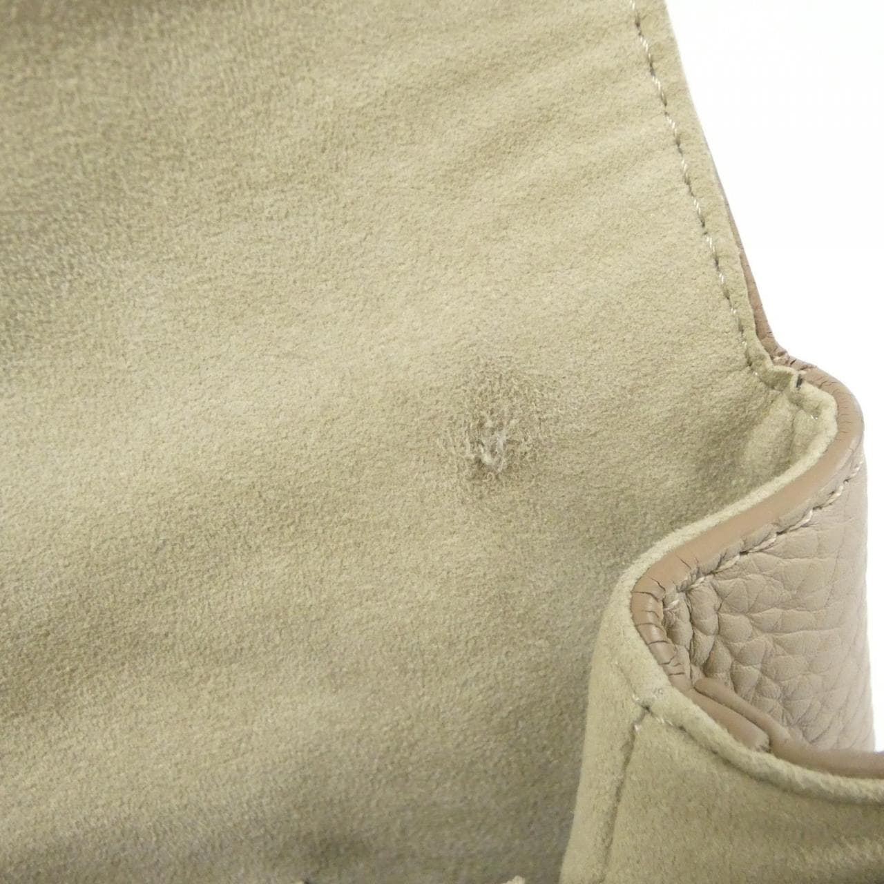 ルイヴィトン トリヨン ヴォルタ M50545 バッグ