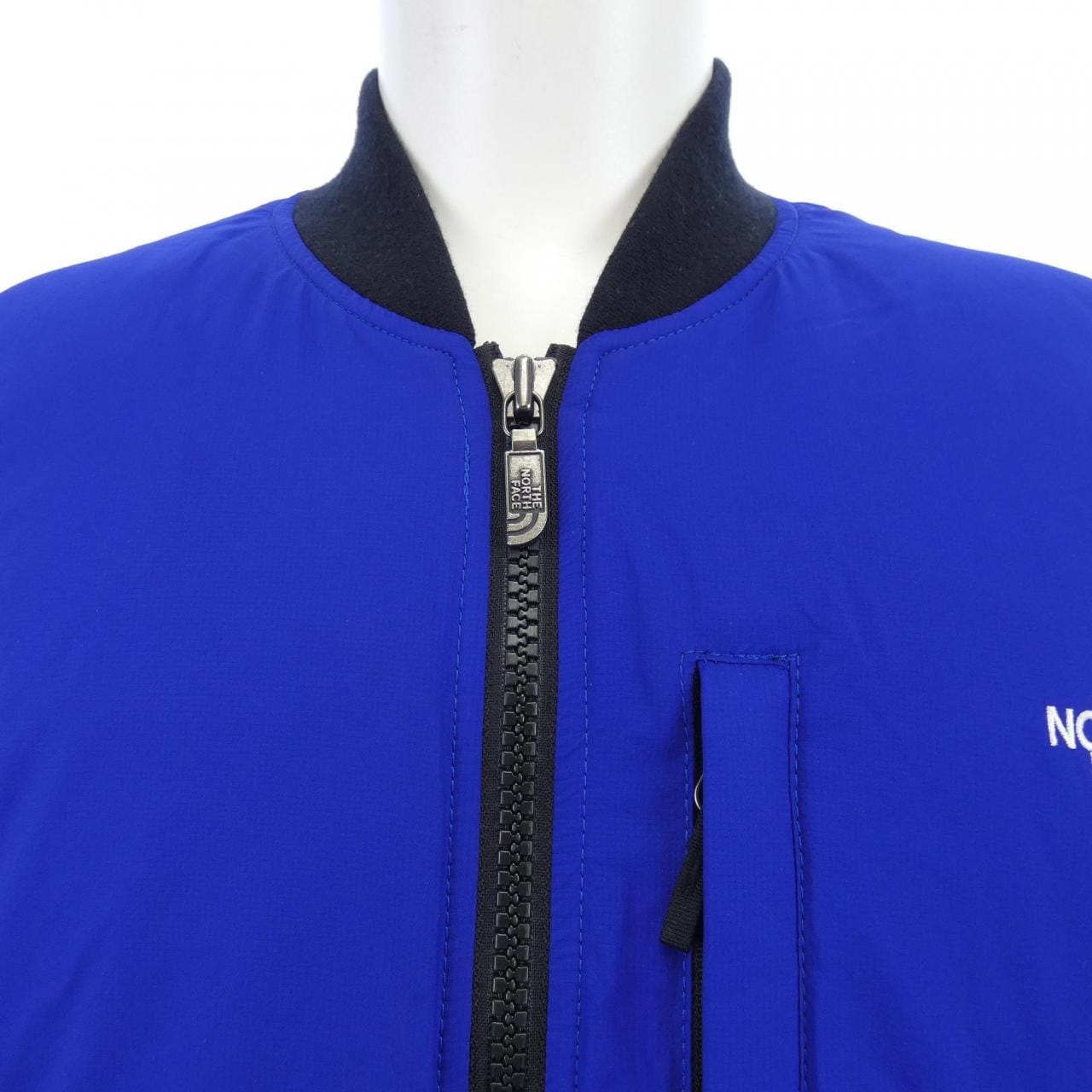 ザノースフェイス THE NORTH FACE ND42330R ダウンジャケット