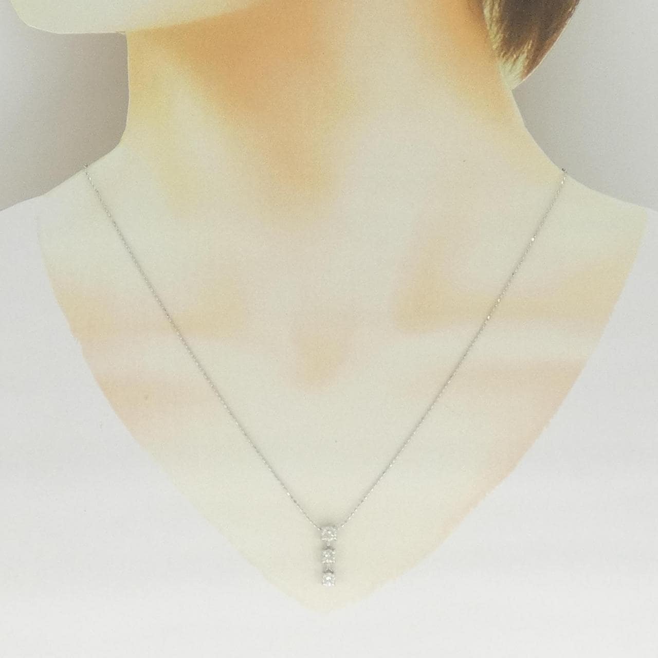 K18WG スリーストーン ダイヤモンド ネックレス 0.50CT