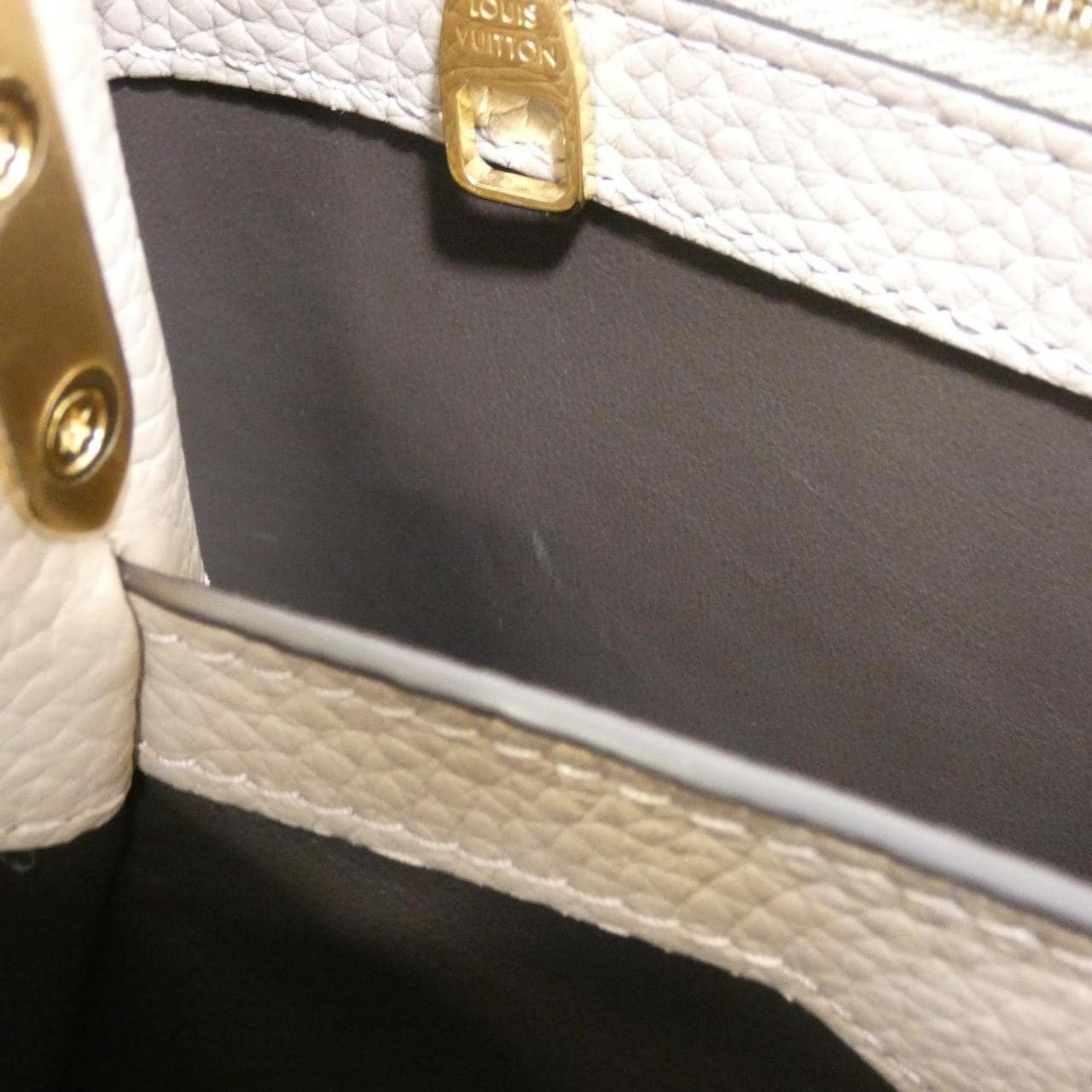 LOUIS VUITTON Capucines BB M94634 包