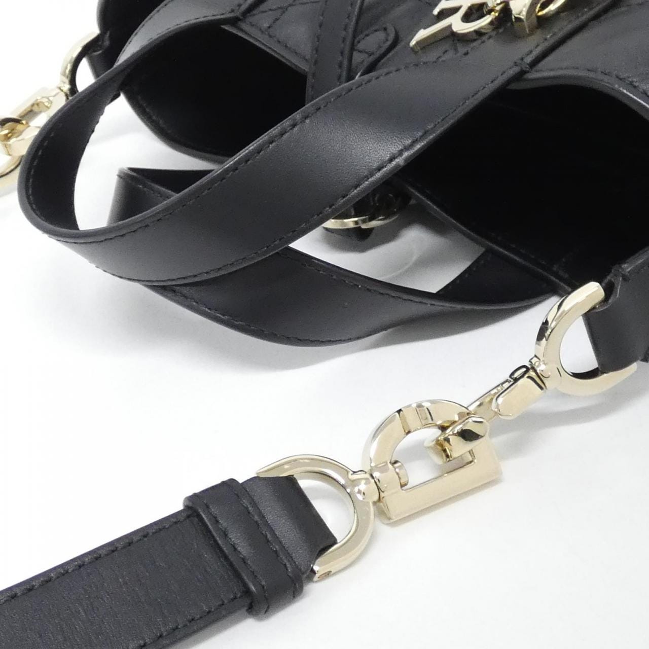 クリスチャンディオール ディオール トゥジュール バーティカル トート NANO S6100OSNW バッグ