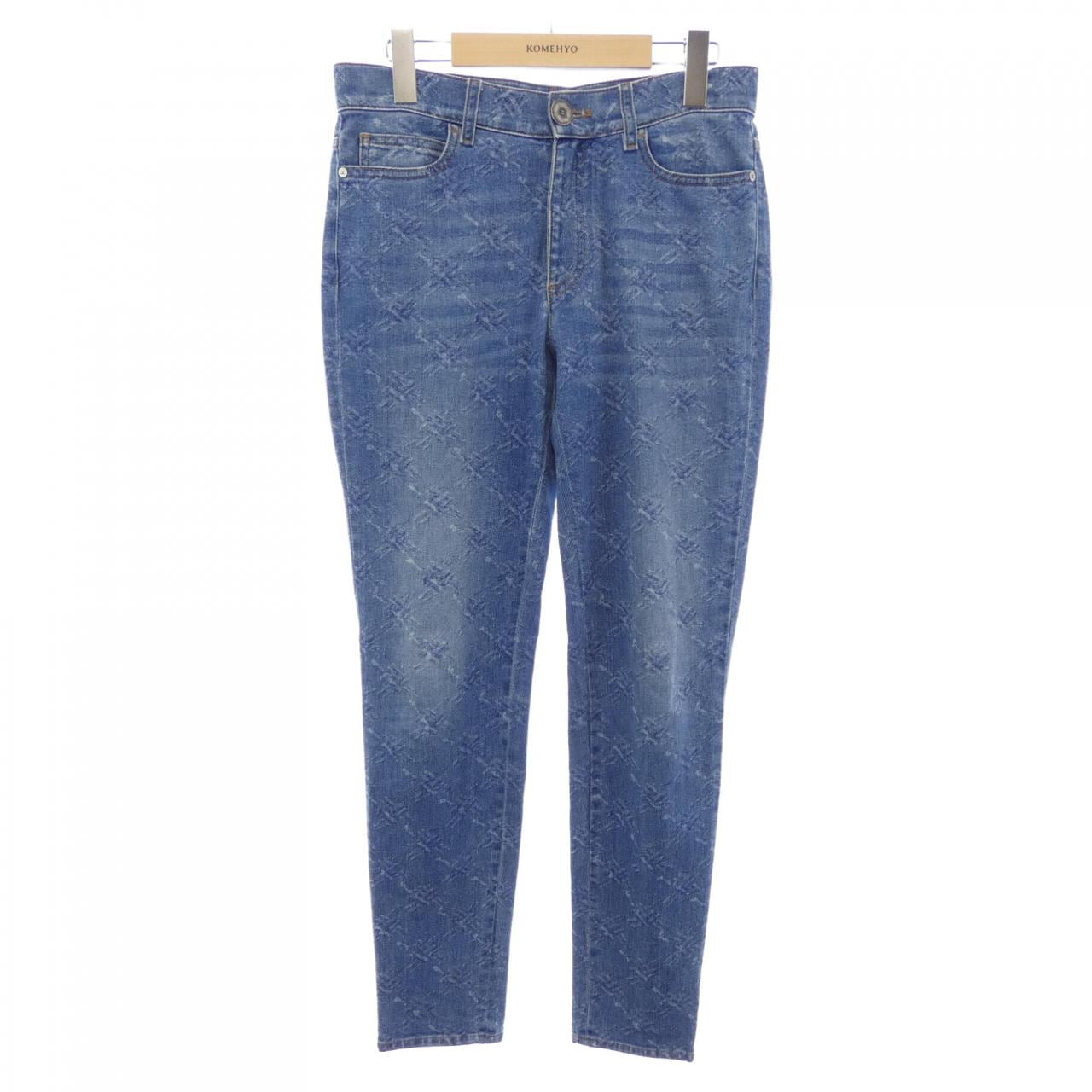 シャネル CHANEL P62010V47631 19B ジーンズ