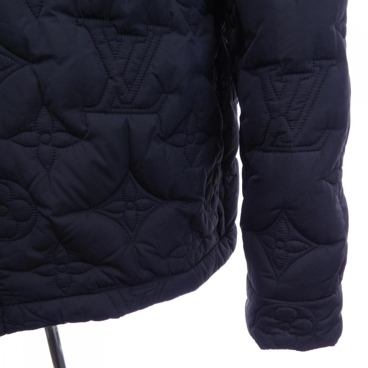 ルイヴィトン LOUIS VUITTON モノグラムパデッドライトブルゾン HIB50WRSC ジャケット