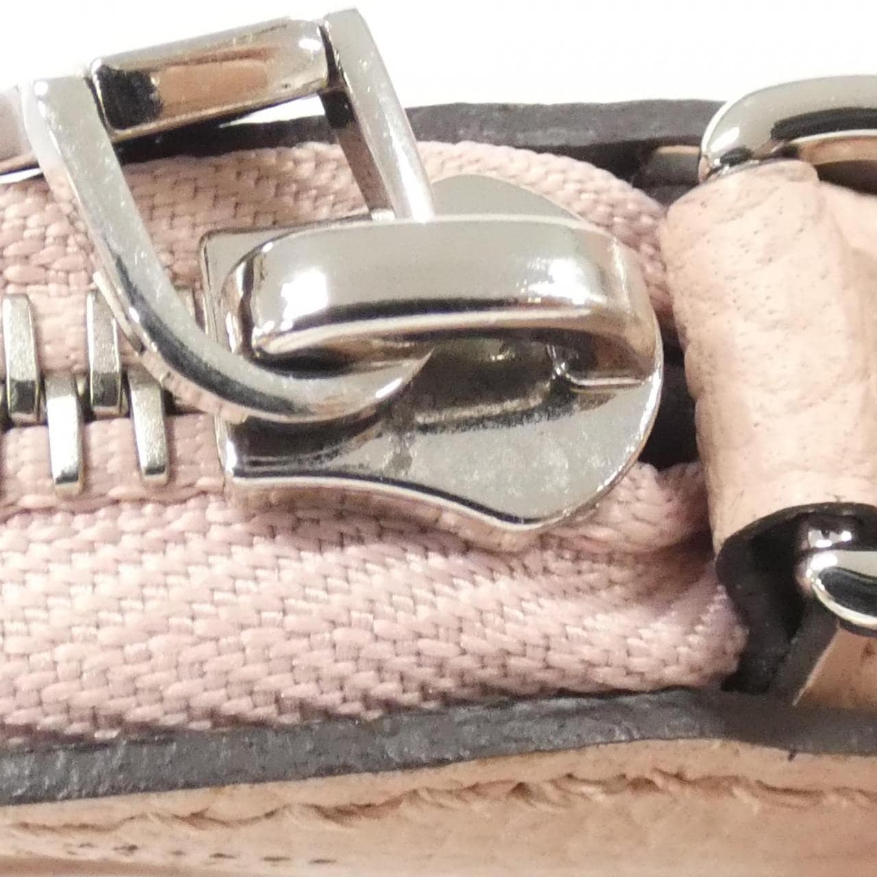 LOUIS VUITTON Mahina Bella M57068 Shoulder Bag