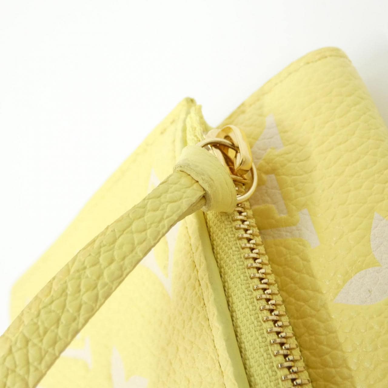 LOUIS VUITTON Monogram Empreinte (Spring in the City) Portefeuille Victorine M81428 Wallet