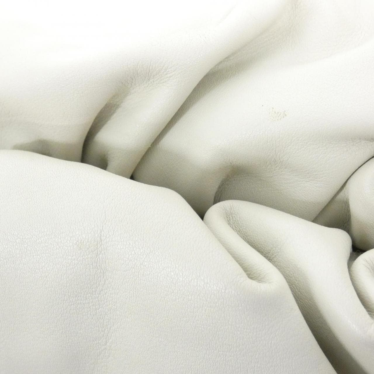 ボッテガヴェネタ 620230 VCP40 ショルダーバッグ