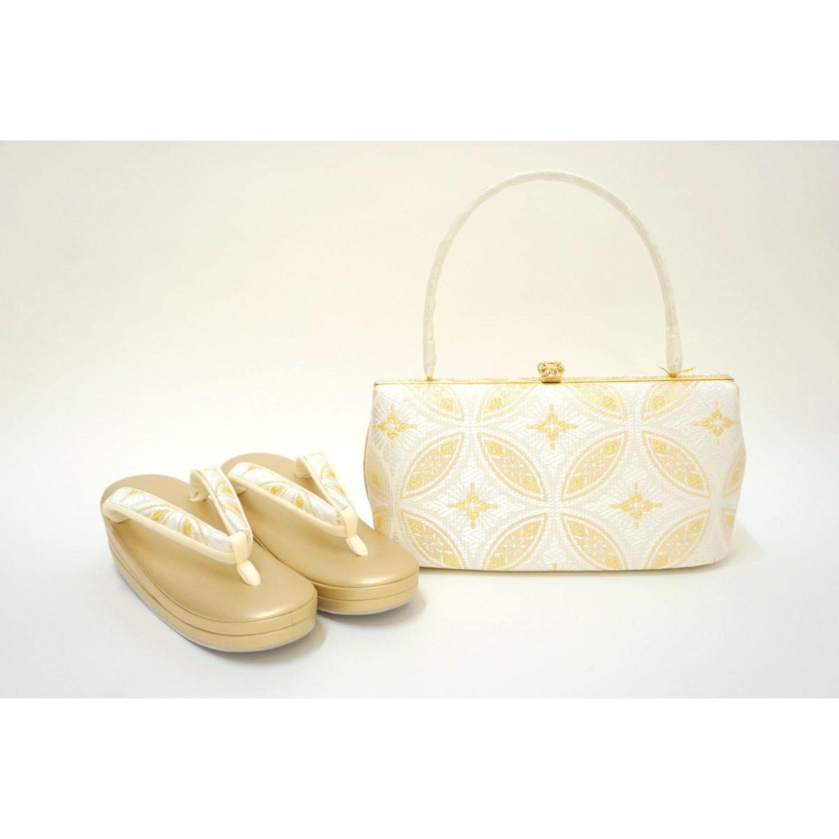 【新品】草履バッグセット　白梅　Ｍサイズ